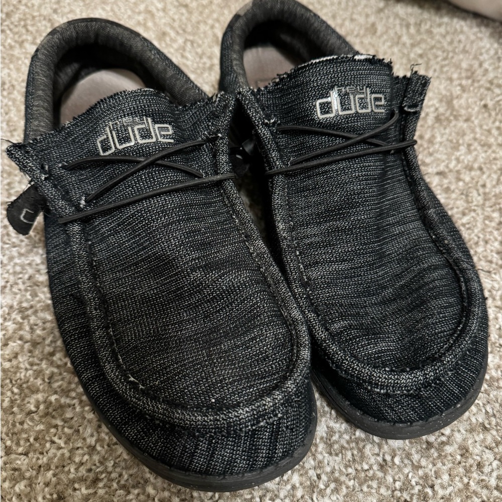 Men’s black Camo Hey dudes